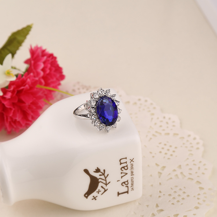 8(499)9387578 Купить британская королевская семья принцесса кейт обручальное кольцо от  - заказать