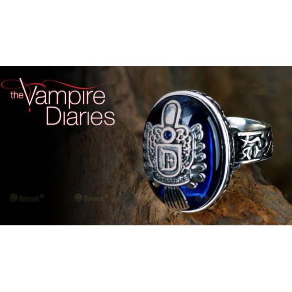 8(499)9387578 Купить кольцо деймона сальваторе из сериала "дневники вампира" с гербом сальваторе от 389 руб. - заказать