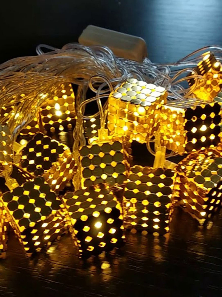 8(499)9387578 Купить гирлянда новогодняя винтажные золотые кубики 3 м, тепло-белого свечения, прозрачный пвх  провод от  - заказать