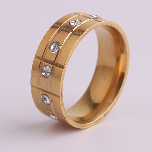 8(499)9387578 Купить кольцо золотого цвета со стразами от  - заказать