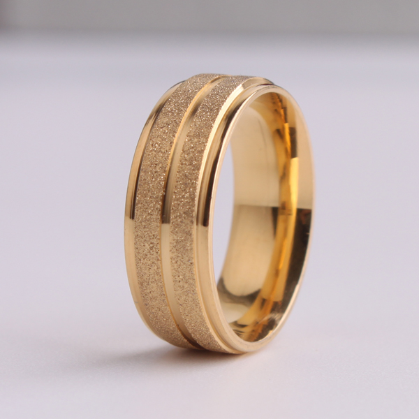 8(499)9387578 Купить кольцо из ювелирной стали 316l с вставками золотого цвета матовое от  - заказать