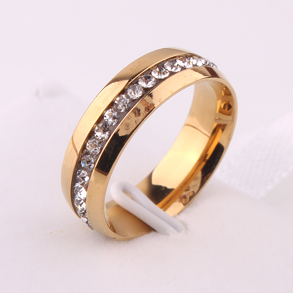 8(499)9387578 Купить кольцо из ювелирной стали 316l золотого цвета со стразами от  - заказать